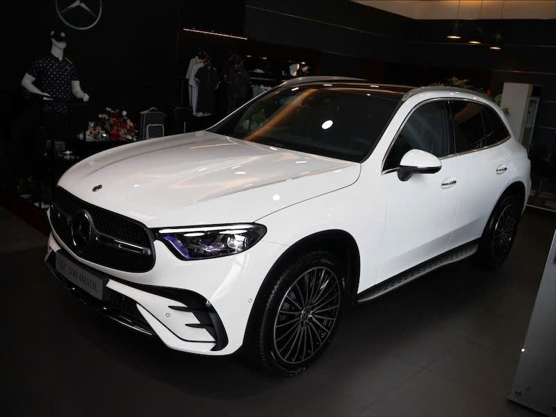 z7696874172078 3c4c5114b044b77d67778732006ad665 So sánh Mercedes GLC300 và BMW X3 : Cuộc đối đầu SUV hạng sang đáng cân nhắc nhất.