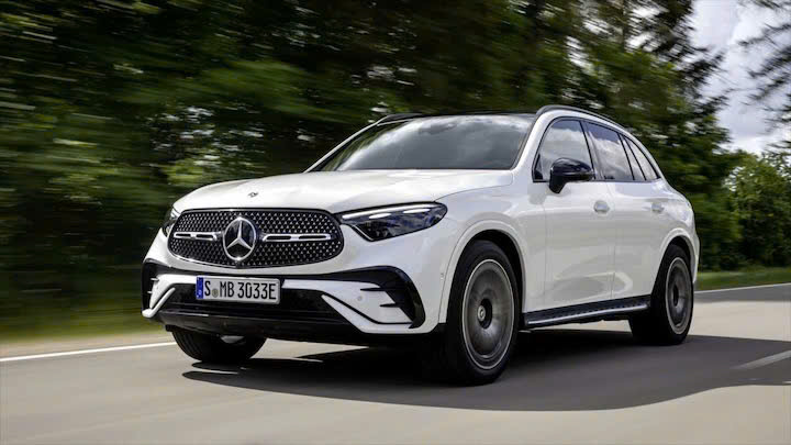 Mercedes GLC 300 – Chuẩn mực SUV hạng sang thời đại mới