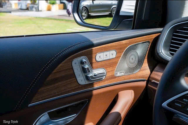 z7713943251234 42778cb1191d2a9445ff75e6a4460630 Mercedes-Benz GLS 450 – Định nghĩa mới của SUV hạng sang