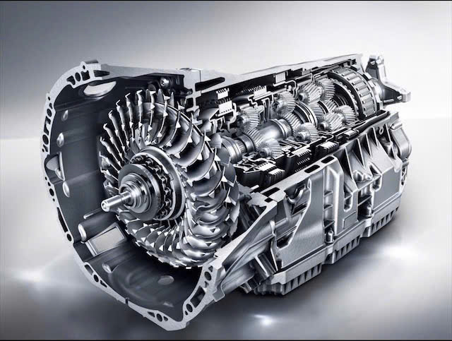 z7720127177260 8e33b177fc0560662270a3d07043cd16 Mercedes C200 Avantgarde : Đánh giá chi tiết từ thiết kế đến vận hành