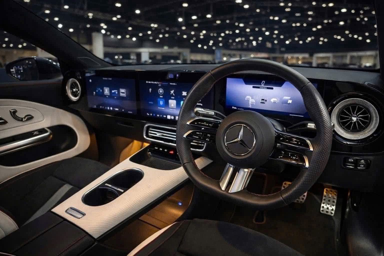 tai xuong 2 Mercedes-Benz CLA EV thuần điện sắp ra mắt tại Việt Nam: Sedan điện hạng sang đầy đột phá